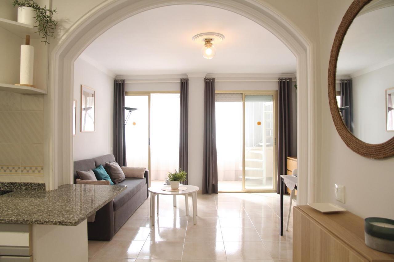 La Perla Apartment, Paradis Park, La Pineda - Atico 1ª Linea - Solarium - Wifi - Piscina Kültér fotó